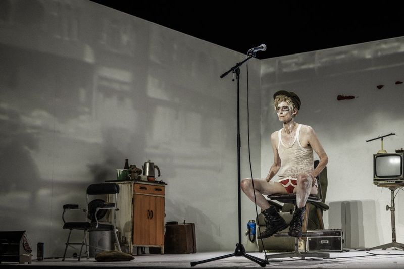 Review: MAN TO MAN, Royal Court Image