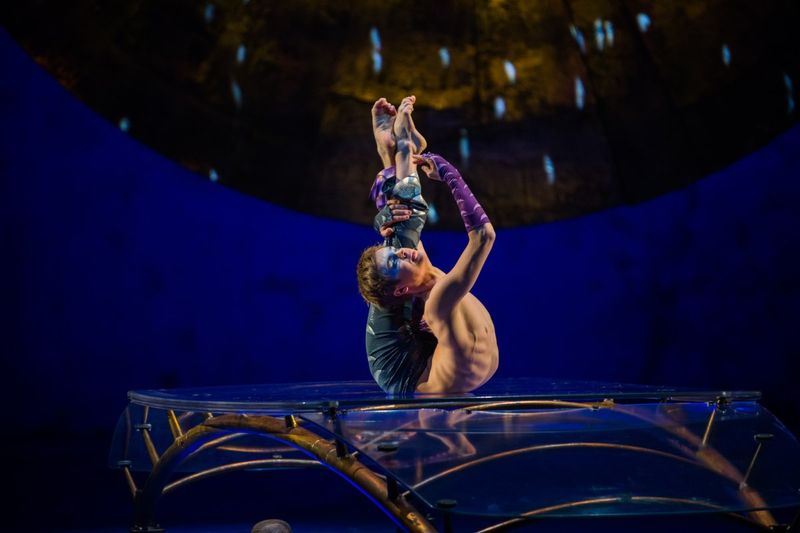 Luzia (Contortion). Photo by Matt Beard.
