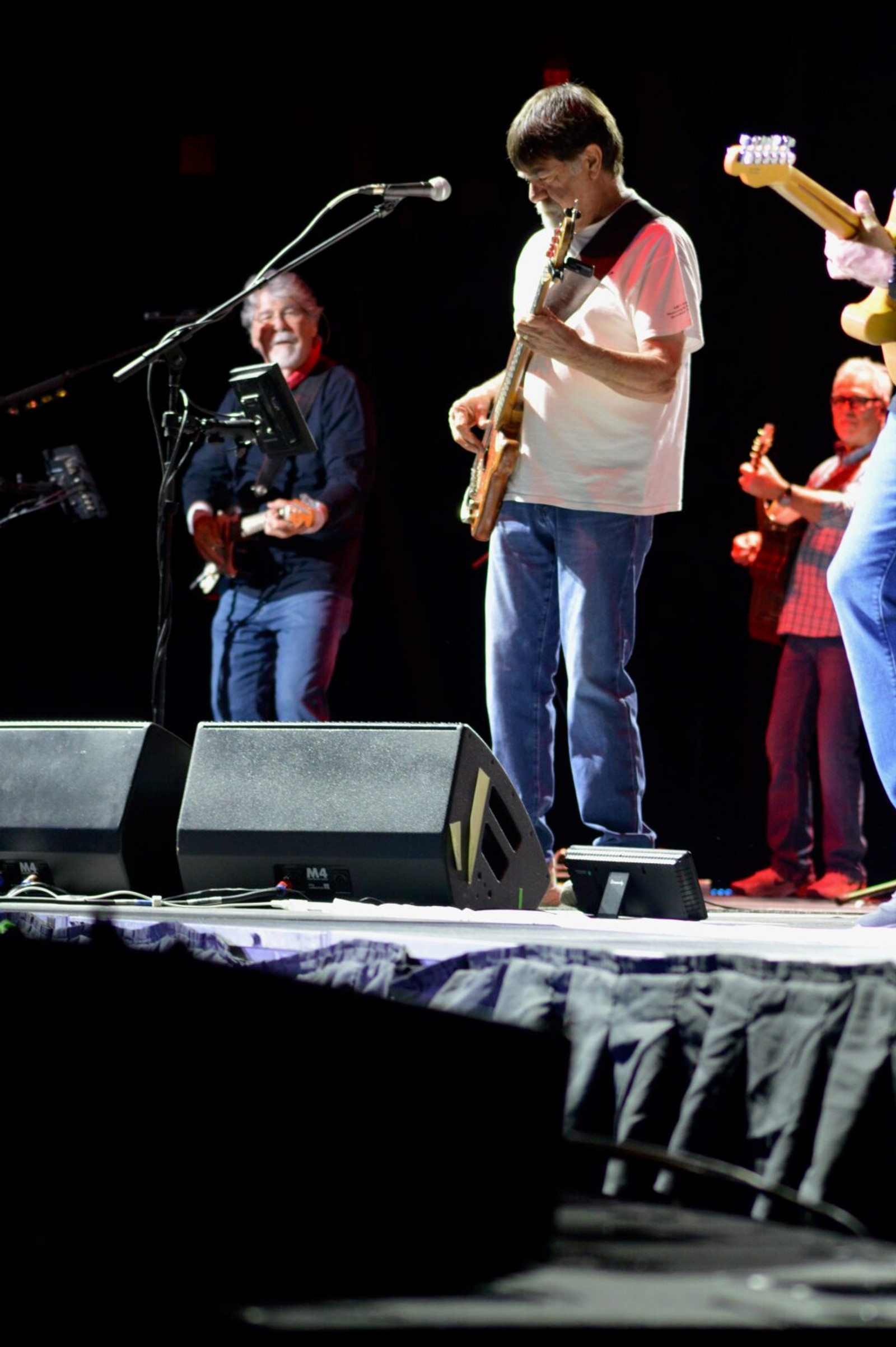 Photo Review: Alabama: Live In Concert — photo 6 of 23