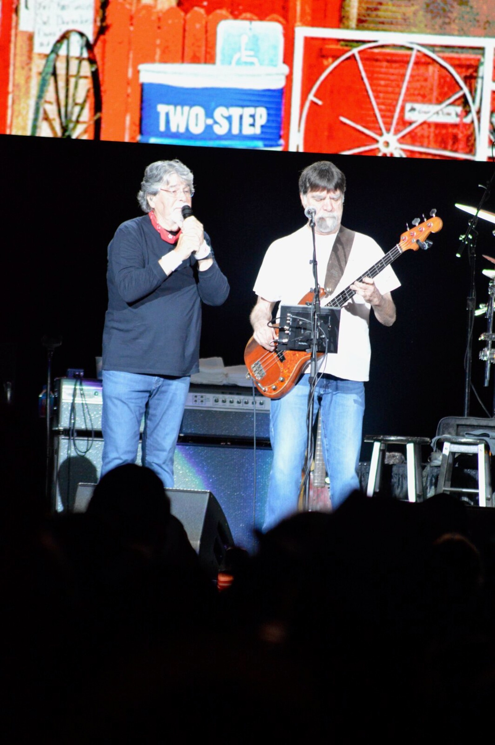 Photo Review: Alabama: Live In Concert — photo 20 of 23