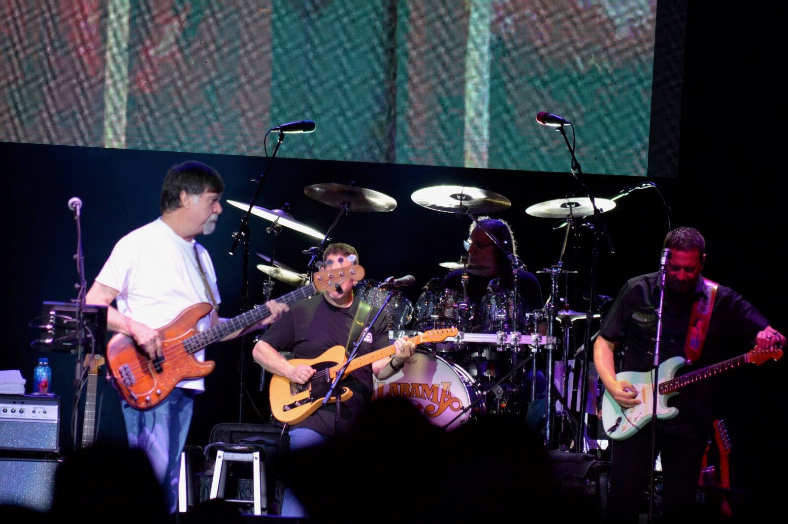 Photo Review: Alabama: Live In Concert — photo 22 of 23