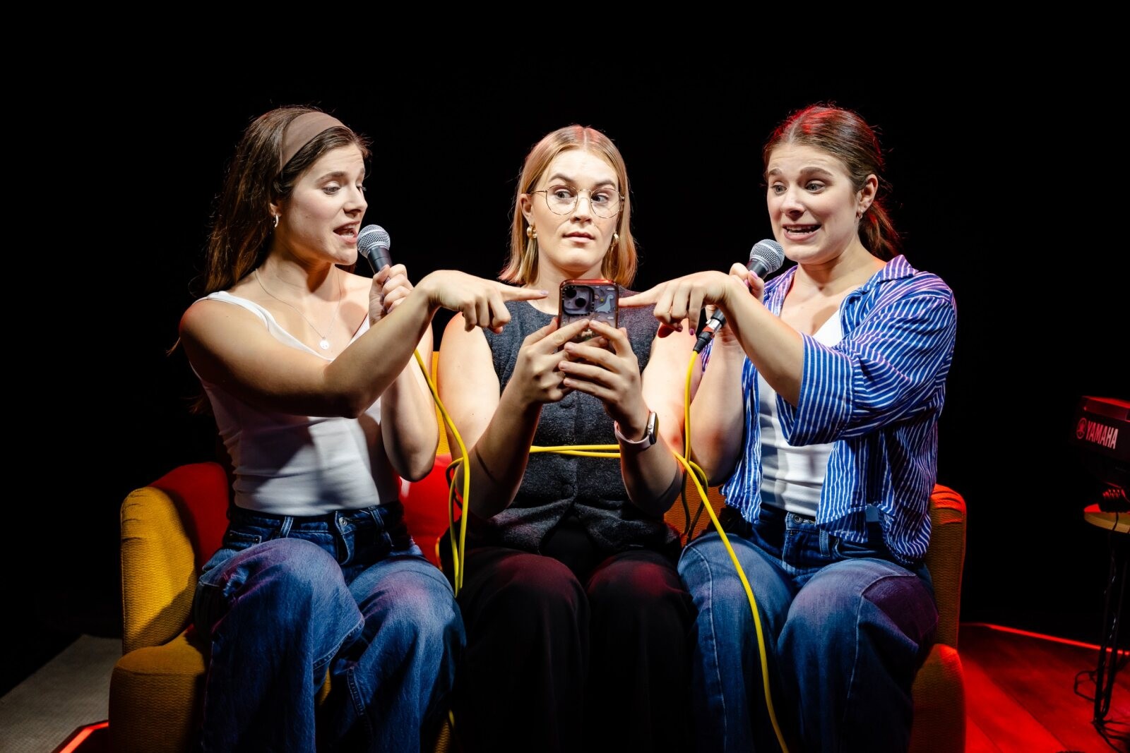 Photos: The Gilbert Twins in UNDER THE INFLUENCE at the King's Head Theatre — photo 1 of 6