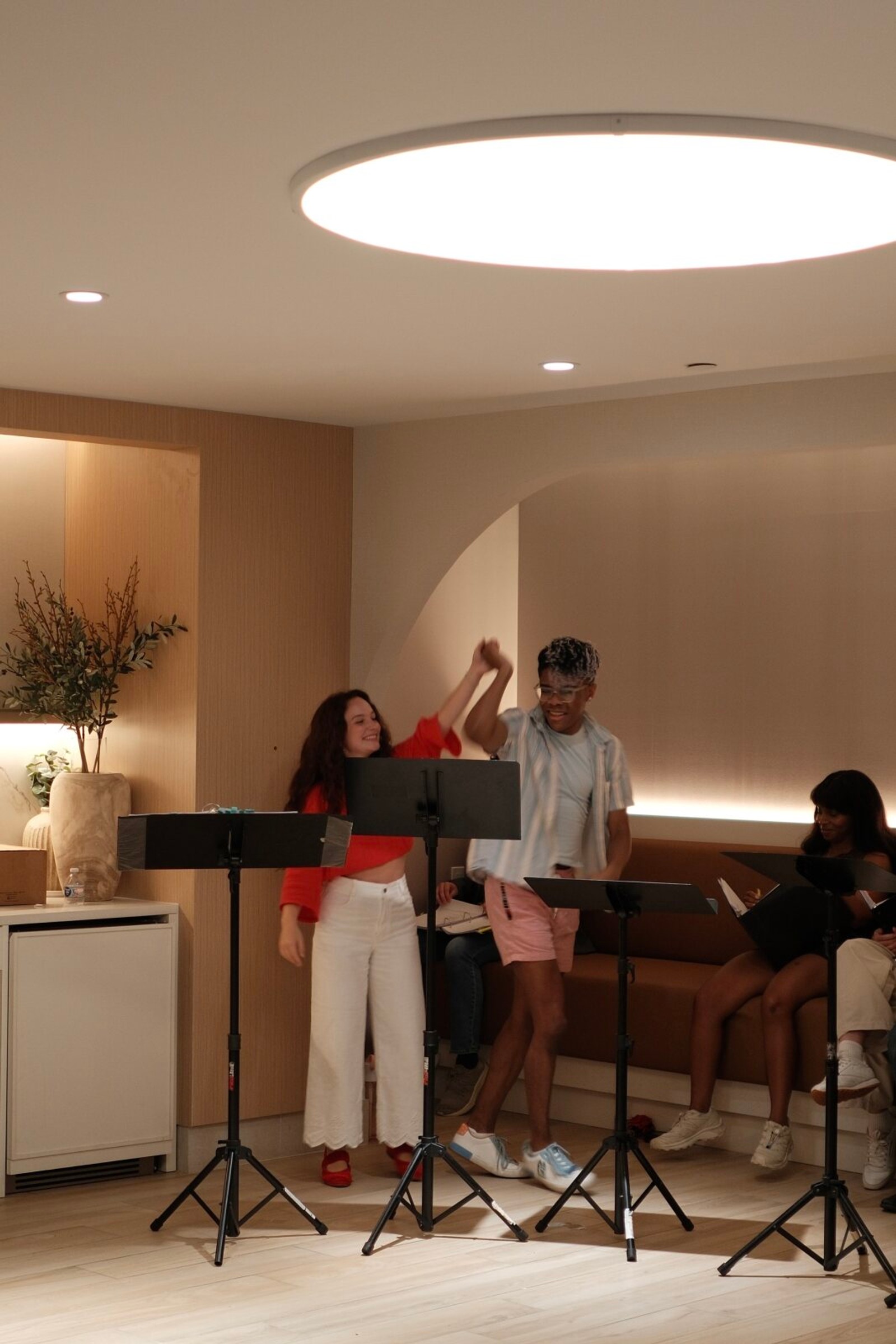 Photos: CHEESY LOVE SONGS Read At Artist Salon Hosted By April Dovey Productions — photo 8 of 10