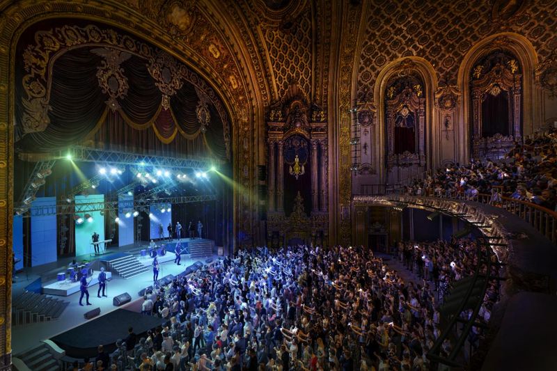 Photos: TREY ANASTASIO BAND to Headline Loew's Jersey Theatre Re-Opening — photo 3 of 4