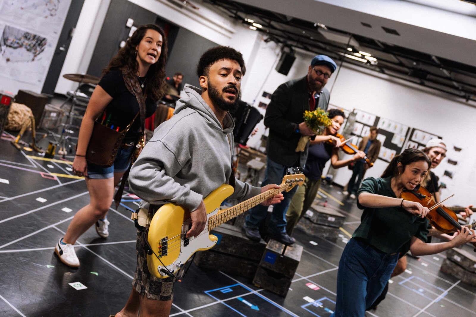 Photos: THE CURIOUS CASE OF BENJAMIN BUTTON in Rehearsal — photo 10 of 11