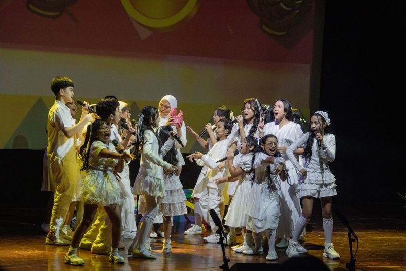 Review: Cantalevia Co. Brings Joyful Nostalgia with ECHOES OF INNOCENCE Image