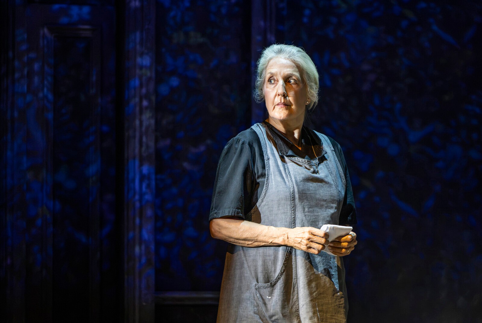 Photos: THE HAUNTING OF HILL HOUSE is Now Playing at Salisbury Playhouse — photo 5 of 9
