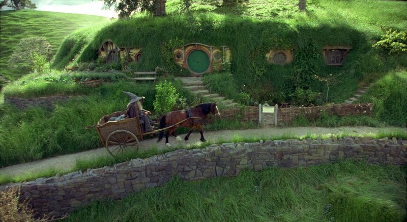Photos: LORD OF THE RINGS: FELLOWSHIP OF THE RING IN CONCERT to Mark 25th Anniversary — photo 8 of 11