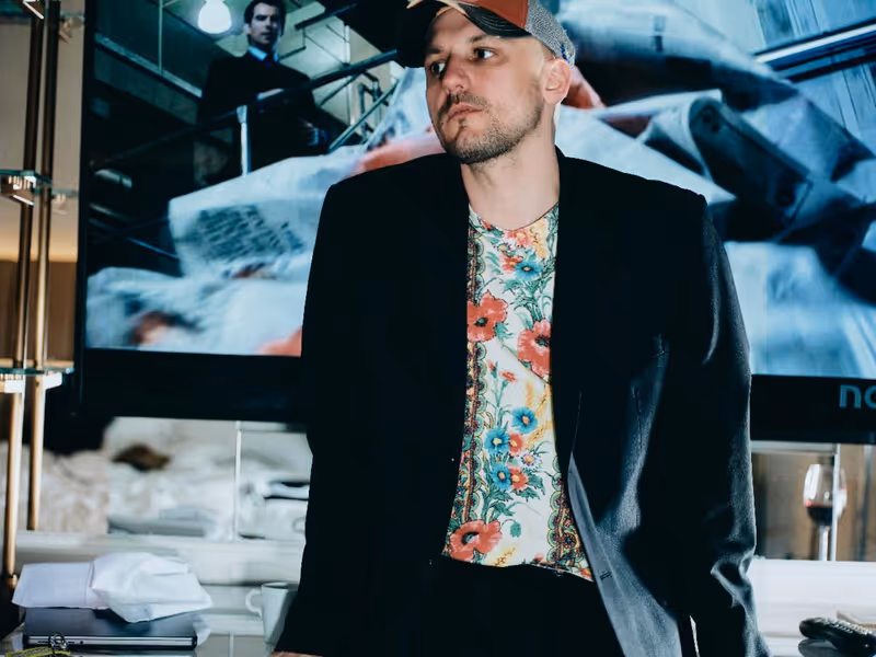Photos: Jacques Greene Shares 'Everyone' Featuring SEES0000 From New Album JG — photo 1 of 4