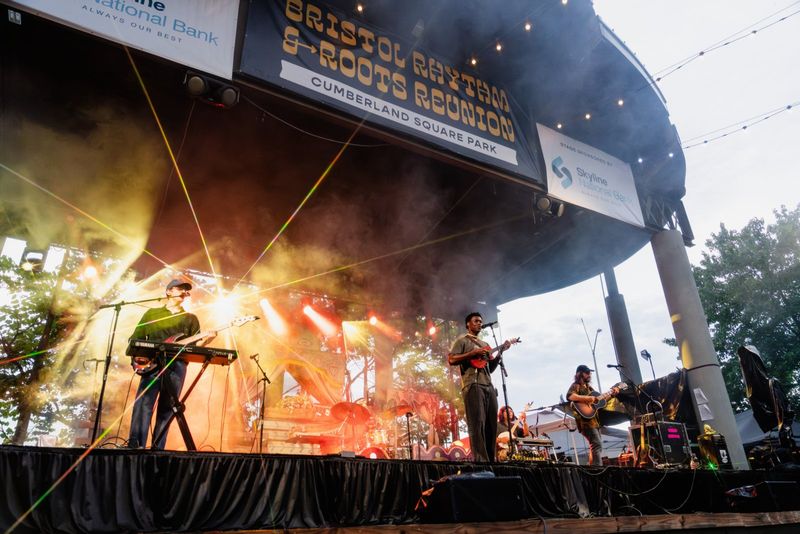 Photos: BRISTOL RHYTHM & ROOTS REUNION Marks 25th Anniversary — photo 35 of 39