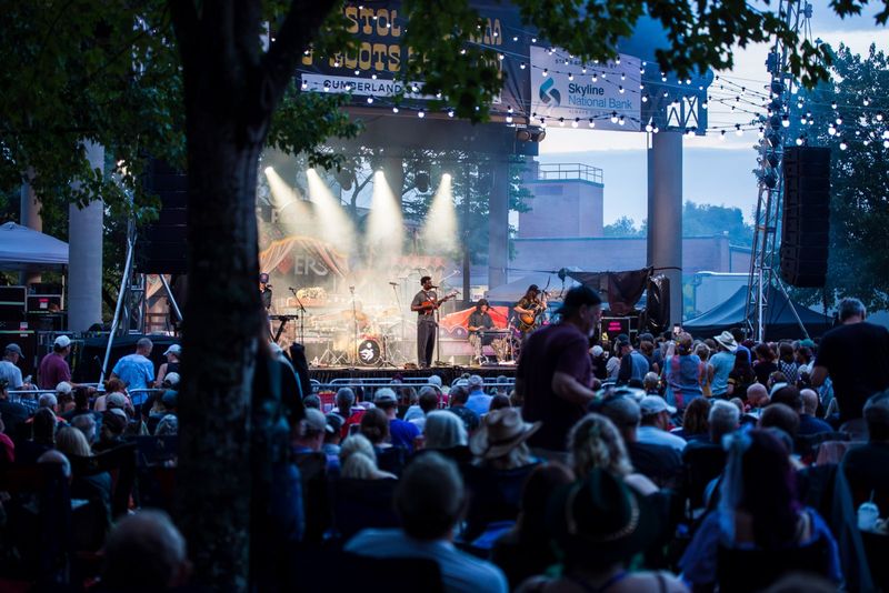 Photos: BRISTOL RHYTHM & ROOTS REUNION Marks 25th Anniversary — photo 34 of 39