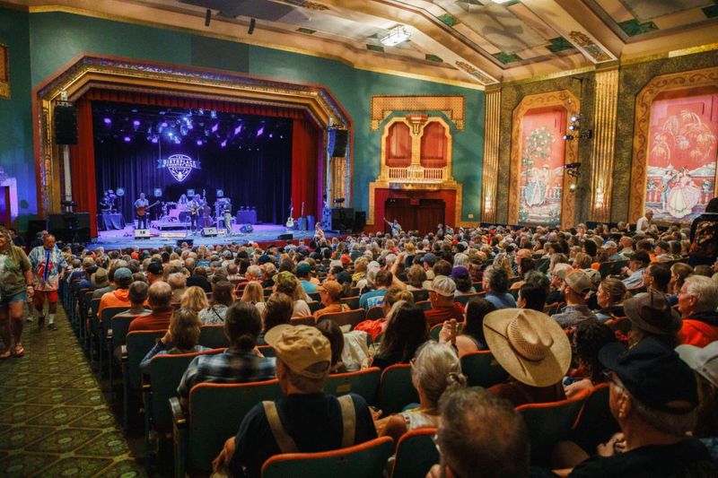 Photos: BRISTOL RHYTHM & ROOTS REUNION Marks 25th Anniversary — photo 4 of 39