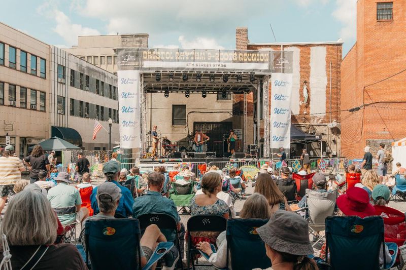 Photos: BRISTOL RHYTHM & ROOTS REUNION Marks 25th Anniversary — photo 6 of 39