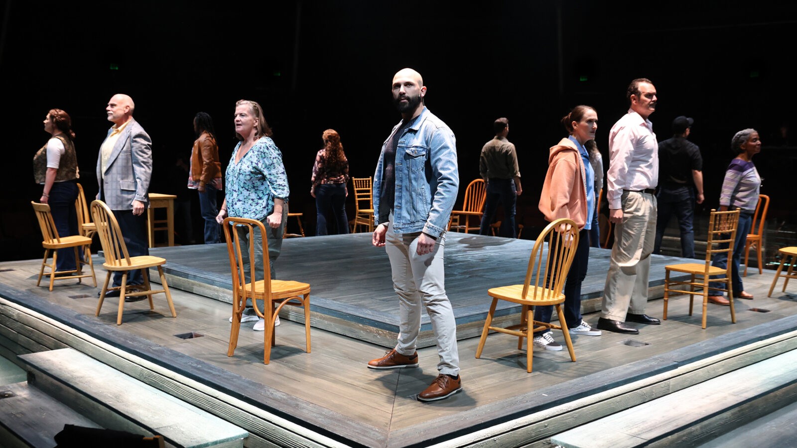 Photos: COME FROM AWAY At North Shore Music Theatre — photo 1 of 12