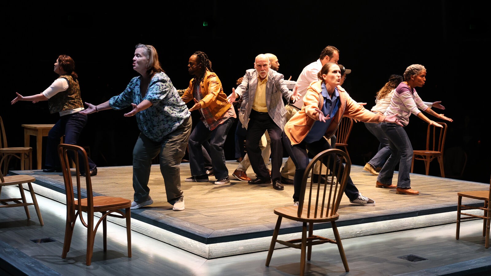 Photos: COME FROM AWAY At North Shore Music Theatre — photo 12 of 12