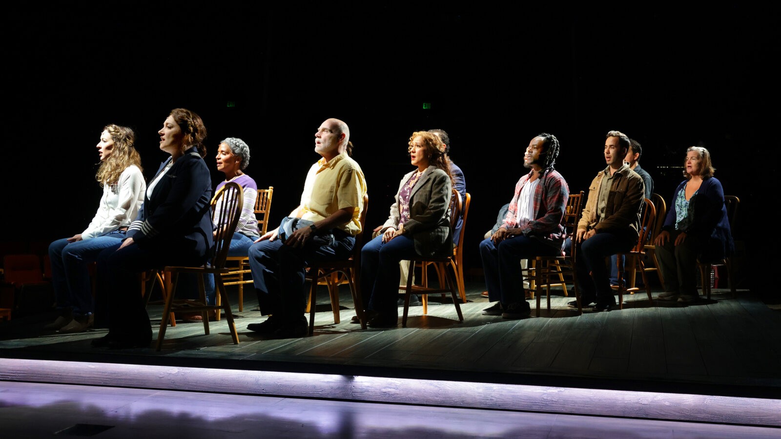Photos: COME FROM AWAY At North Shore Music Theatre — photo 4 of 12