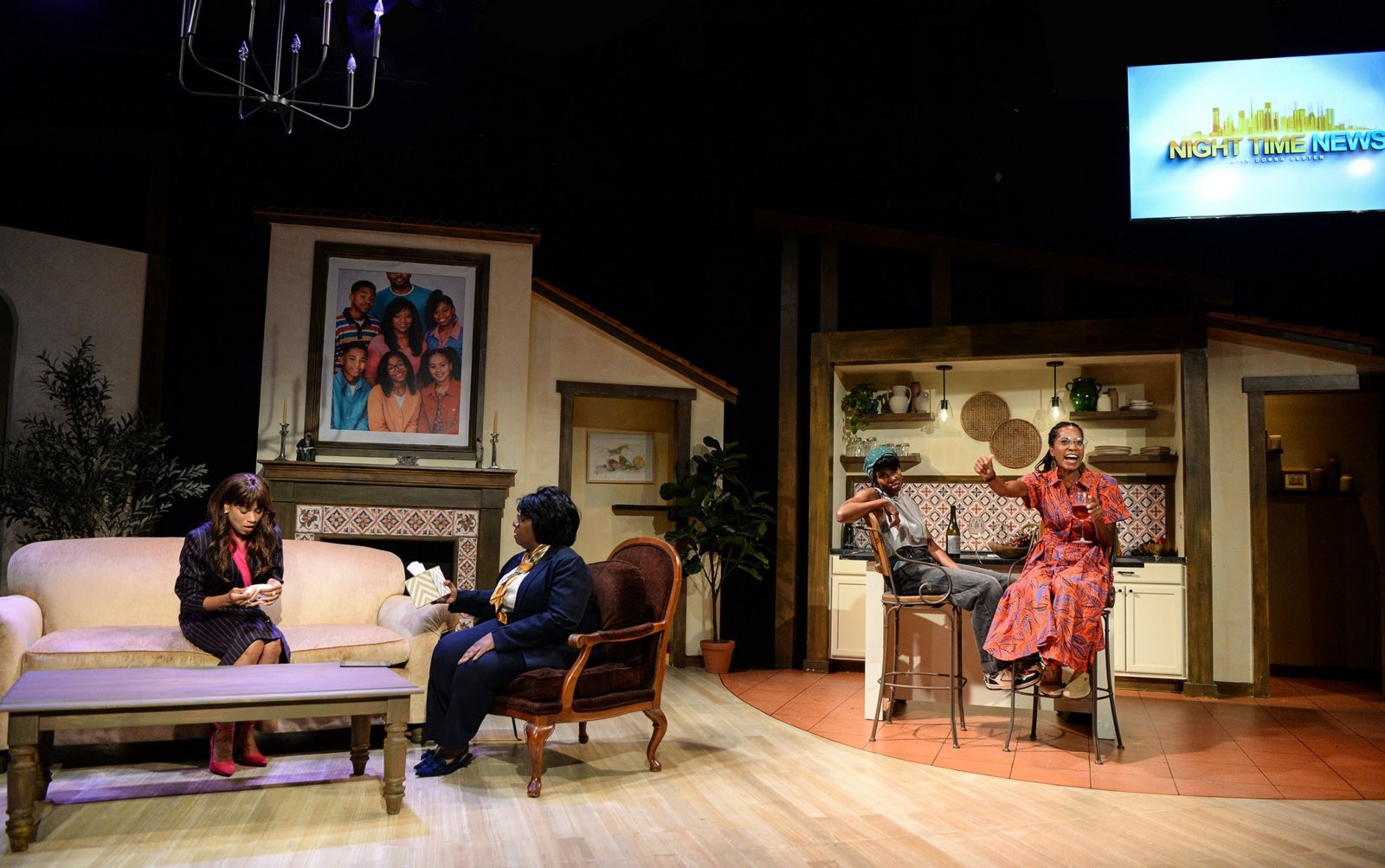Photos: THE PETERSON SHOW Will Open at Echo Theater Company — photo 3 of 19
