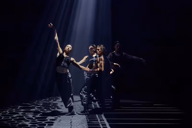 REVIEW: TRIPTYCH, the excellence of when dance connects Image