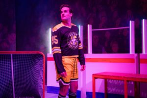 Jason Leigh Winter @ BroadwayWorld Jason Leigh Winter Photo