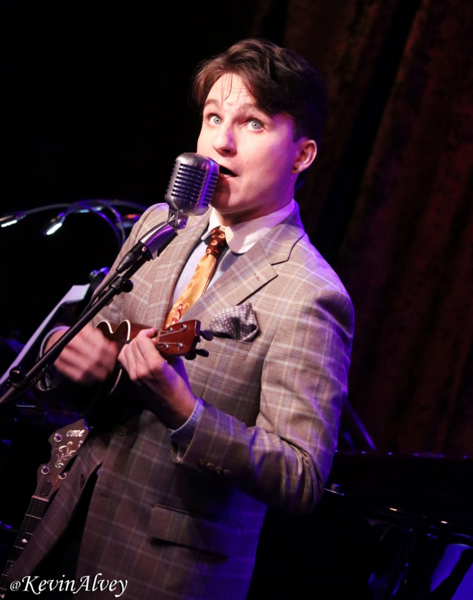 Photos: Bryce Edwards Brings FRIVOLITY HOUR to Birdland — photo 1 of 21