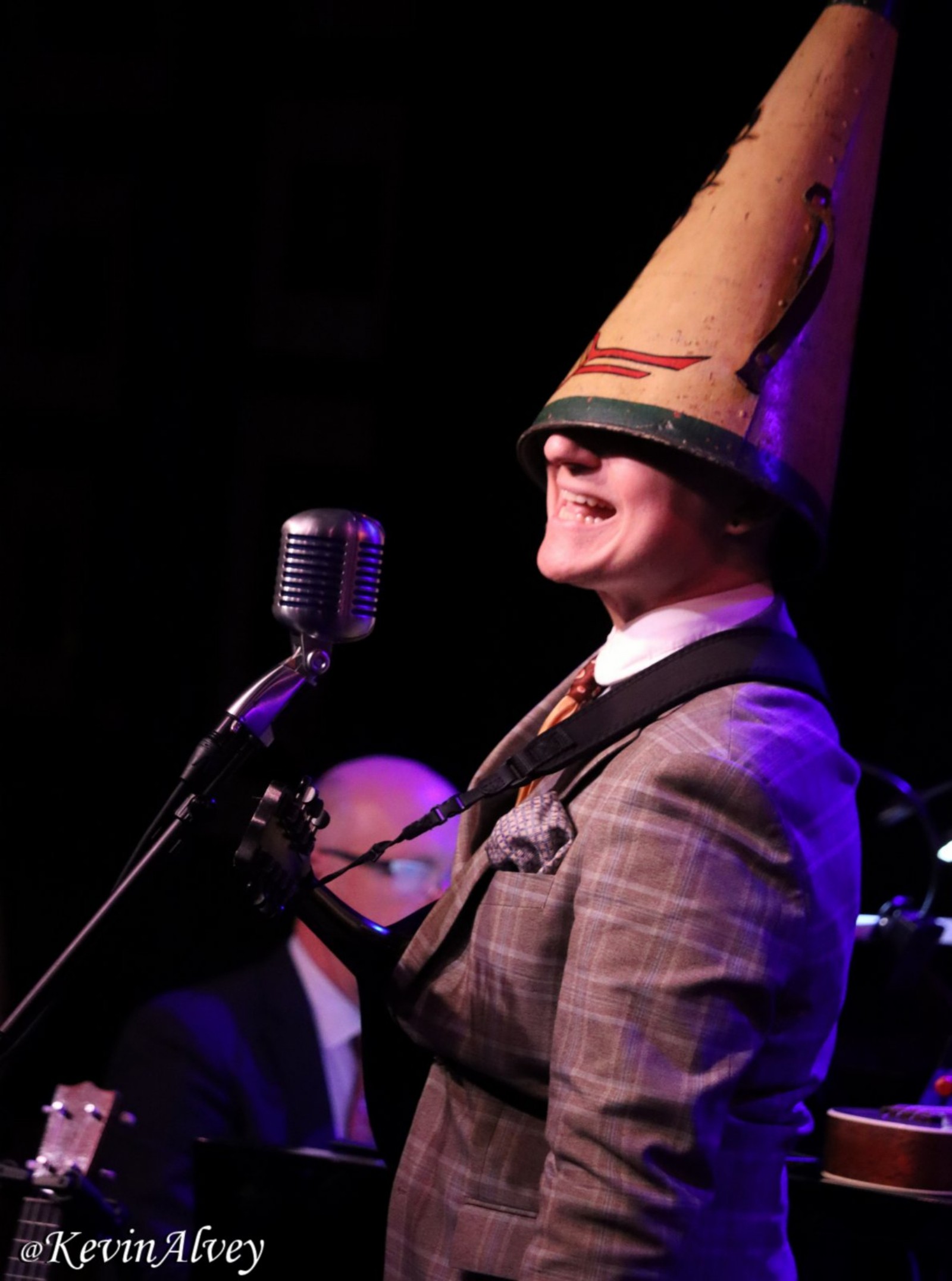 Photos: Bryce Edwards Brings FRIVOLITY HOUR to Birdland — photo 16 of 21