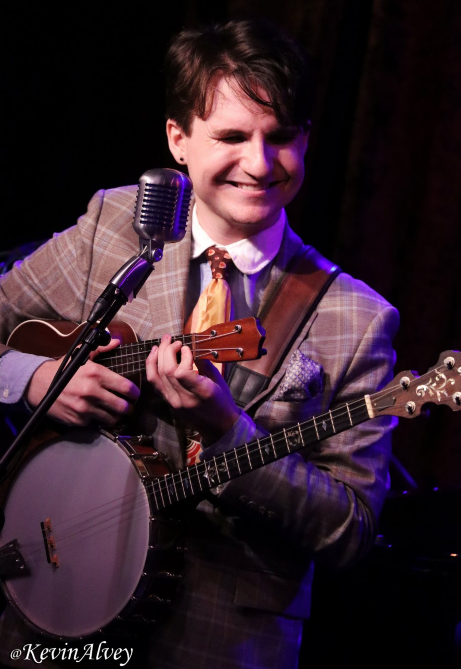 Photos: Bryce Edwards Brings FRIVOLITY HOUR to Birdland — photo 20 of 21