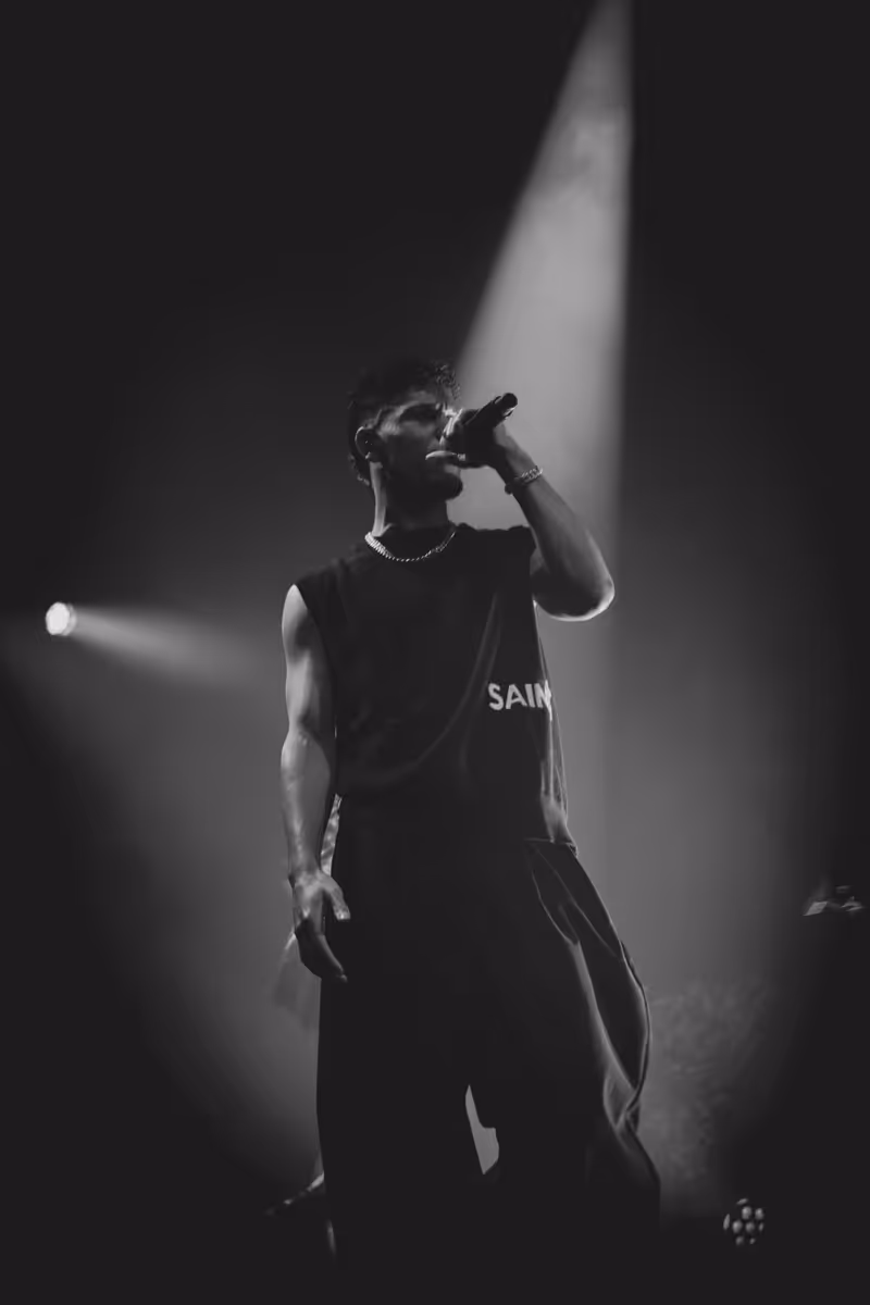 Photos: ELIKIA Releases New Single 'FORMULA' From Debut Album — photo 3 of 9