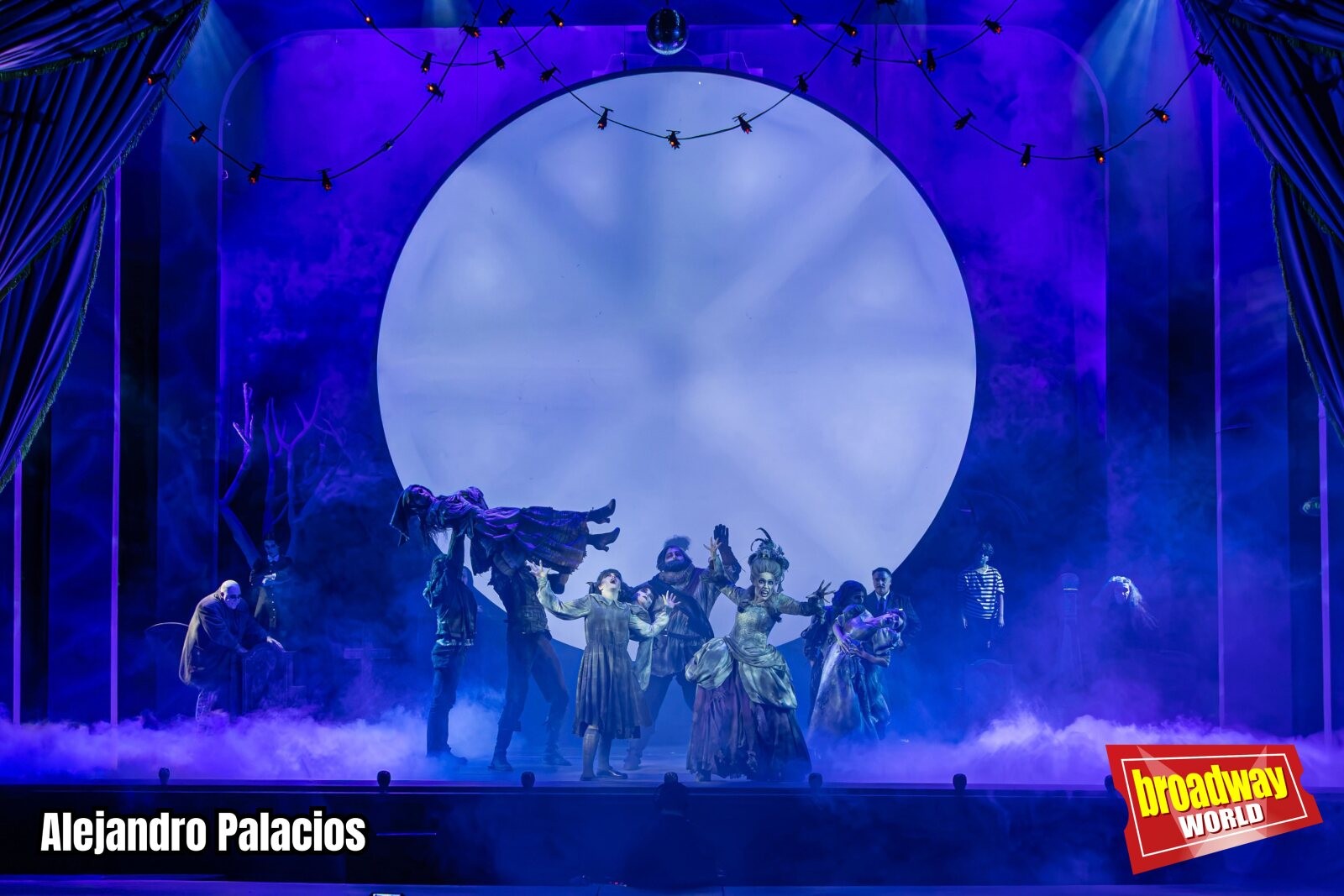 PHOTOS: LA FAMILIA ADDAMS prepara su llegada al Teatro Calderón de Madrid — photo 7 of 11