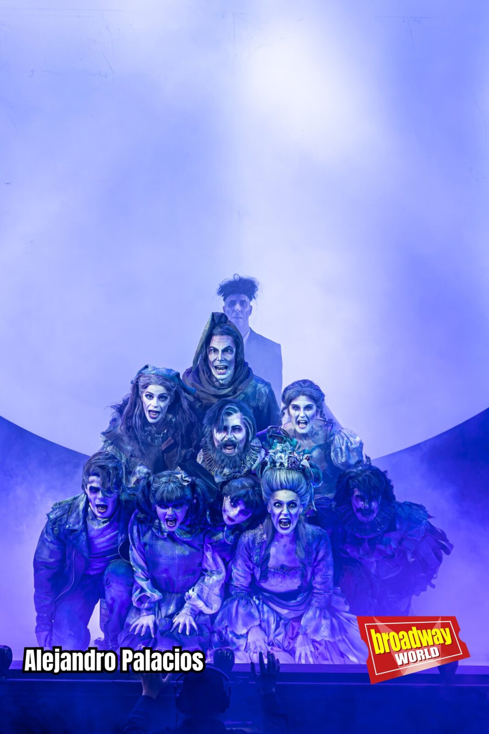 PHOTOS: LA FAMILIA ADDAMS prepara su llegada al Teatro Calderón de Madrid — photo 10 of 11