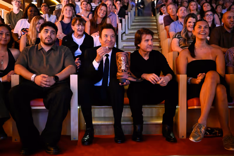 Photos: THE TONIGHT SHOW STARRING Jimmy Fallon Features Tom Cruise, Lili Reinhart, Suki Waterhouse — photo 1 of 4
