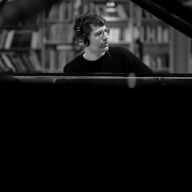 Photos: Yaniv Taubenhouse Releases First Single from MOMENTS IN TRIO VOL. 4 - CIRCLES — photo 3 of 4
