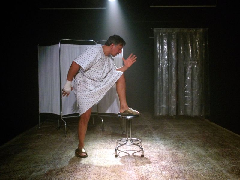 Review: ROMANO, CARNE DE MI CARNE at Sala CCB Nancy Cárdenas Image