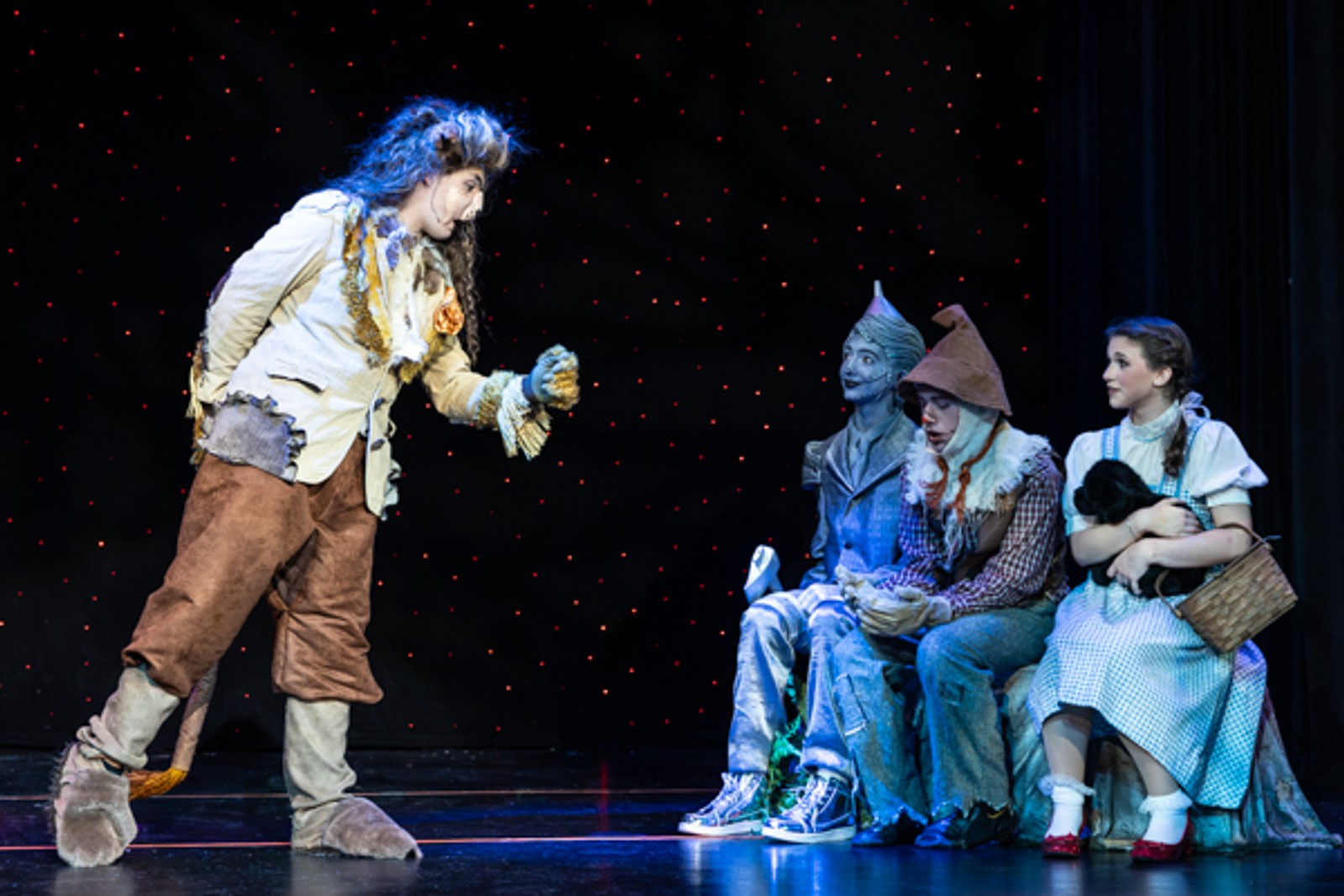 Photos: First look at MTVarts green cast of THE WIZARD OF OZ — photo 20 of 37