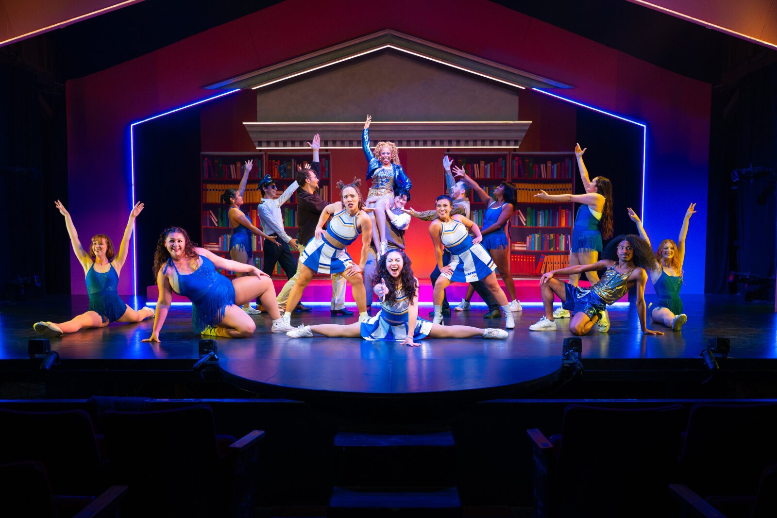 Photos: LEGALLY BLONDE THE MUSICAL Extends at Berkeley Playhouse — photo 6 of 6