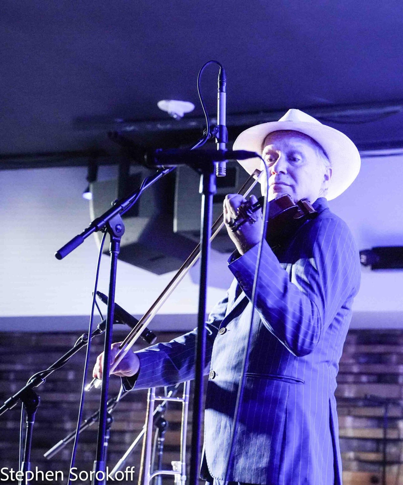 Gunther Carling at City Winery – One Dazzling Surprise After Another Image