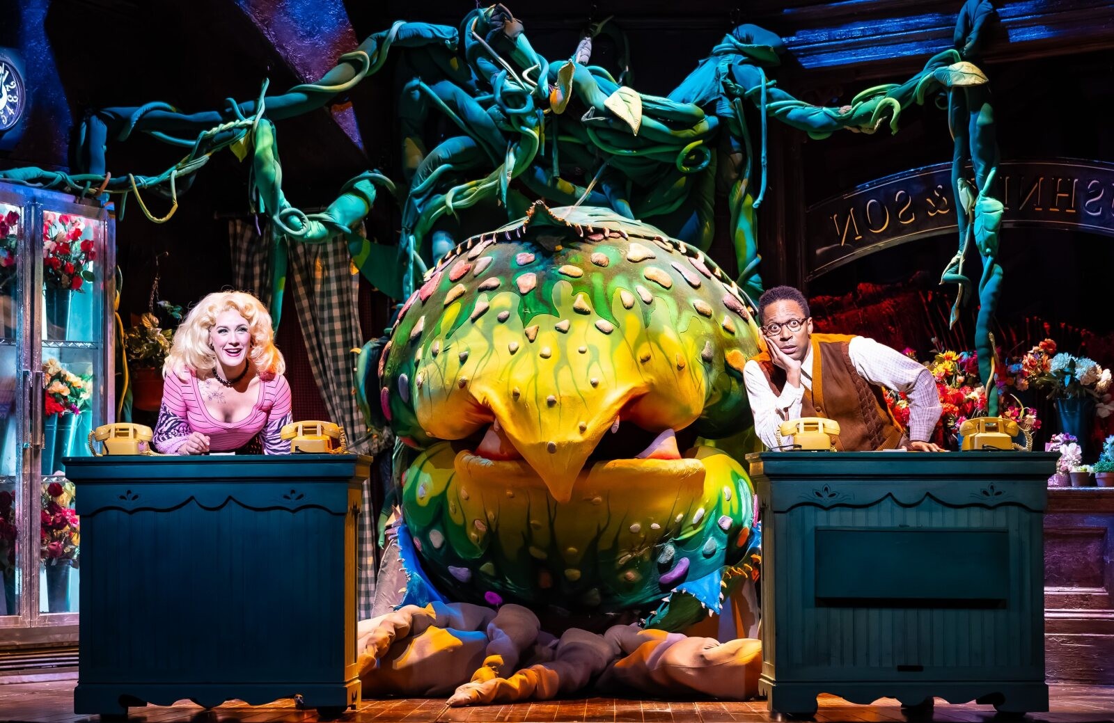Photos: First Look At LITTLE SHOP OF HORRORS At La Mirada Theatre — photo 2 of 17
