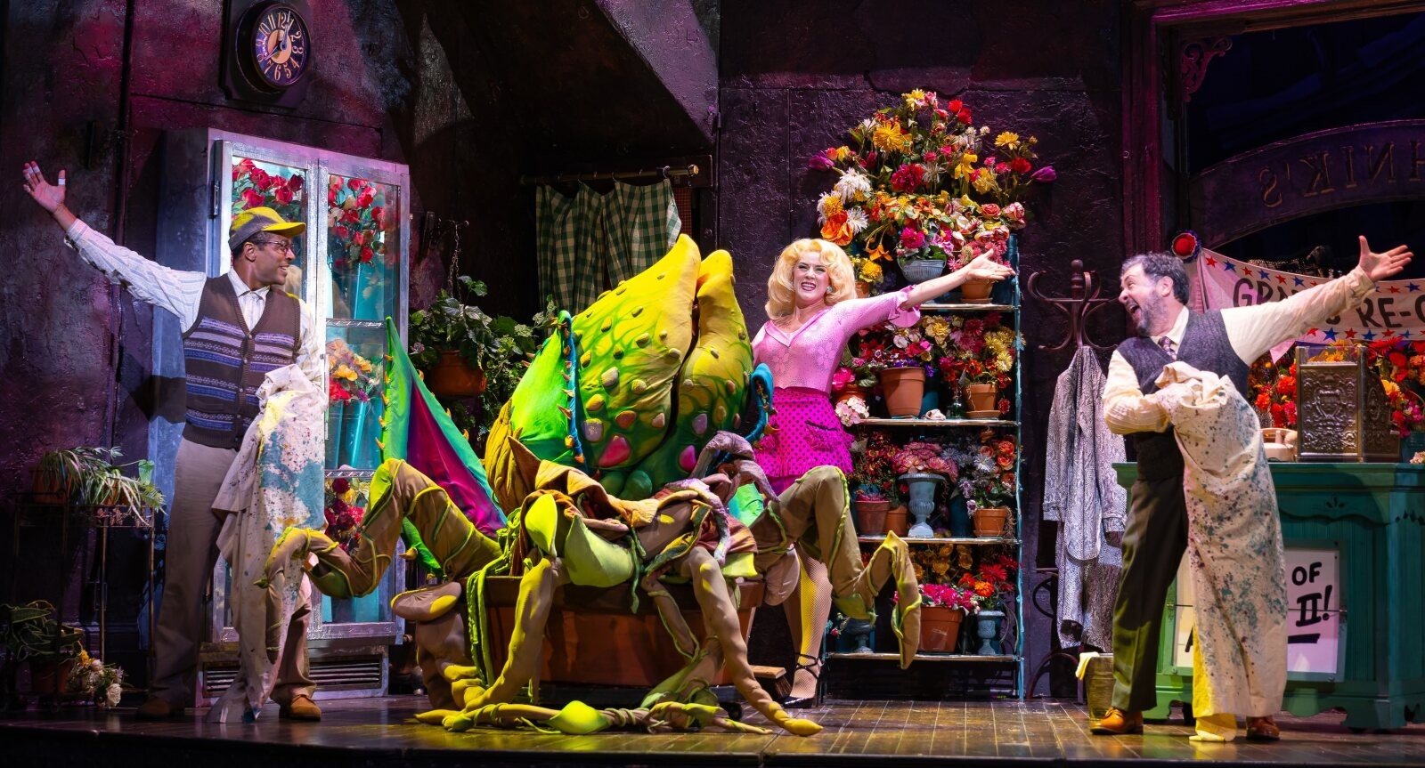 Photos: First Look At LITTLE SHOP OF HORRORS At La Mirada Theatre — photo 17 of 17