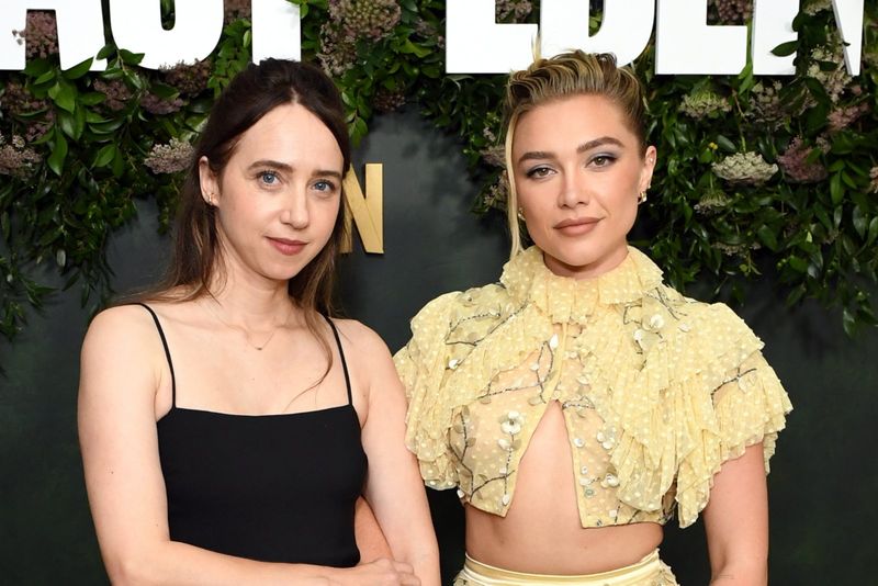 Photos: Florence Pugh and Zoe Kazan Promote EAST OF EDEN — photo 7 of 7