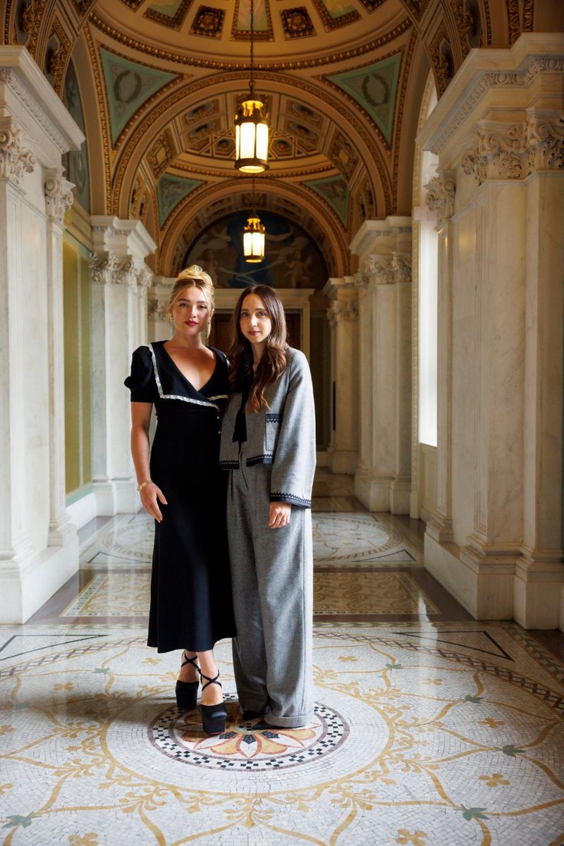 Photos: Florence Pugh and Zoe Kazan Promote EAST OF EDEN — photo 3 of 7