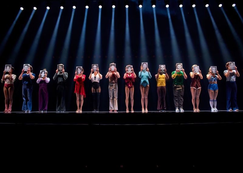 Review: A CHORUS LINE at The 5th Avenue Theatre Image
