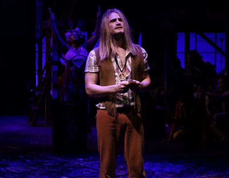 Review: HAIR at Musicalfare At SHEA’S 710 Theatre Image
