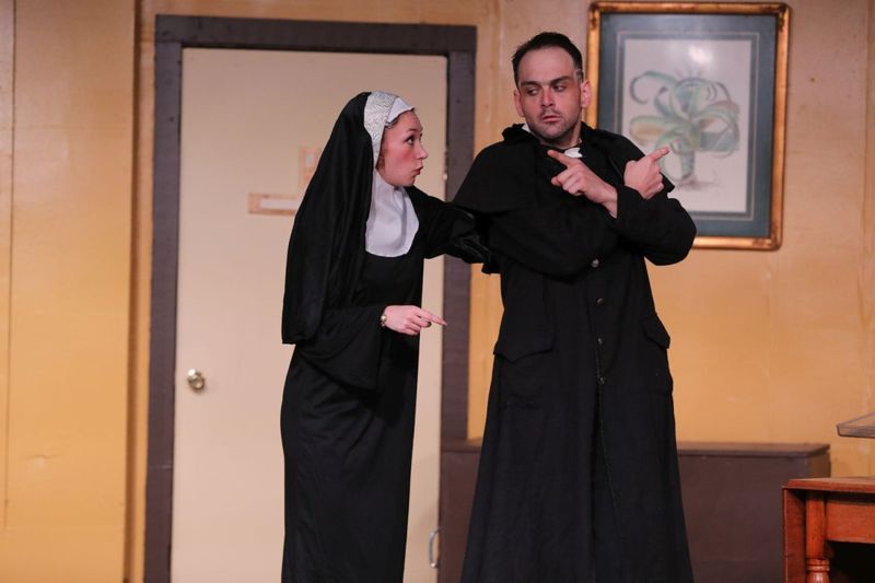 Review: DRINKING HABITS at Murry's Dinner Playhouse in Little Rock Image