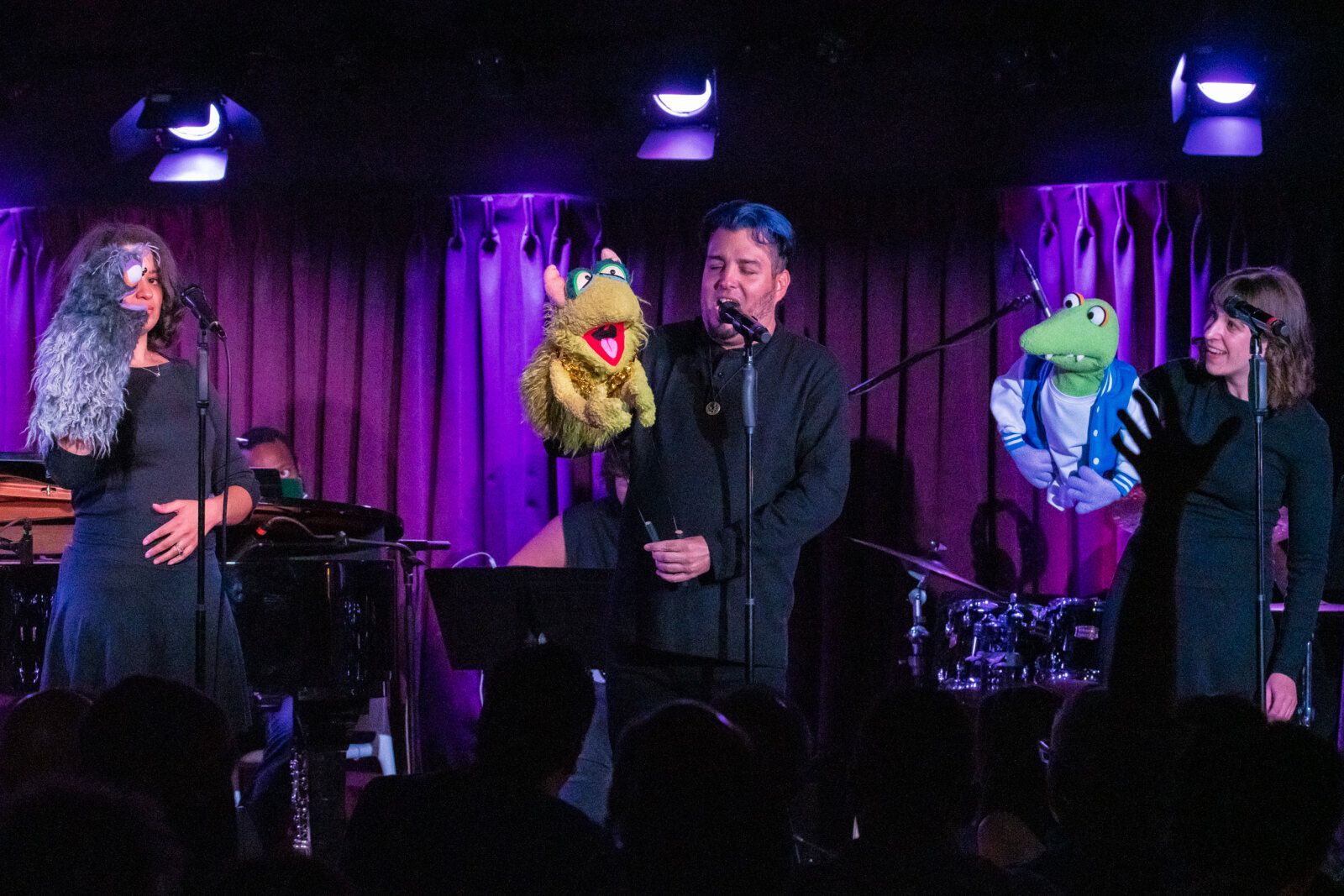 Photos: See Highlights from THE HUMAN SHOW at The Green Room 42 — photo 19 of 33