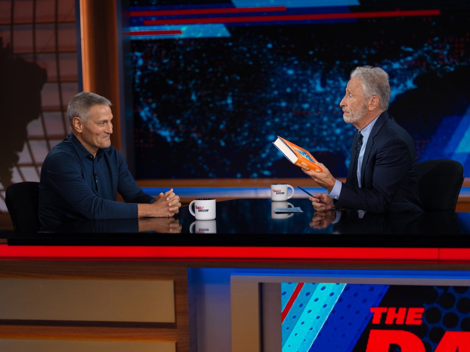 Photos: THE DAILY SHOW with Jon Stewart Returns to Comedy Central — photo 2 of 5