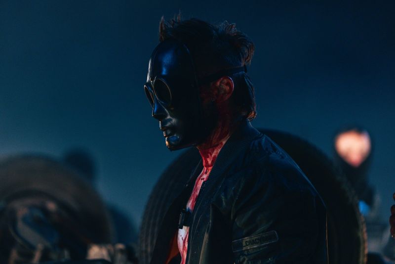 Photos: THE BEAST Trailer Features Samuel L. Jackson, Joel Kinnaman — photo 2 of 22