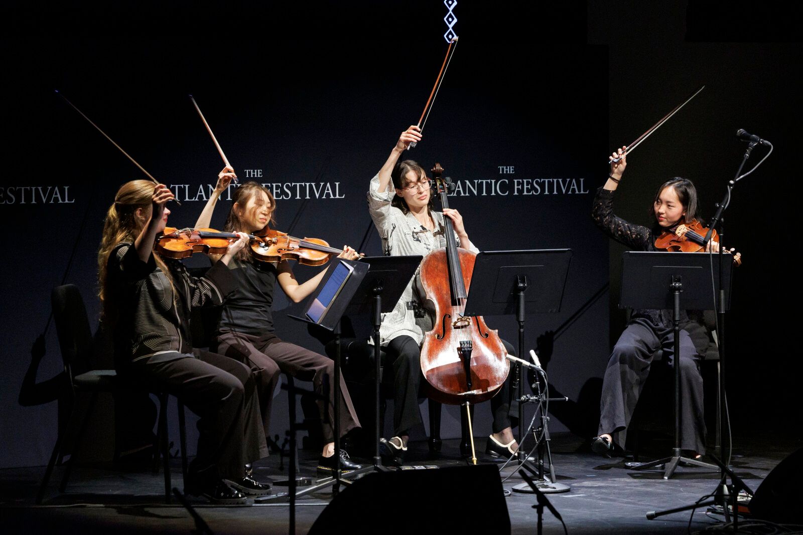 Photos: Laura Linney, Rhiannon Giddens, Itzhak Perlman and More at A SOUNDTRACK OF A NATION — photo 14 of 20