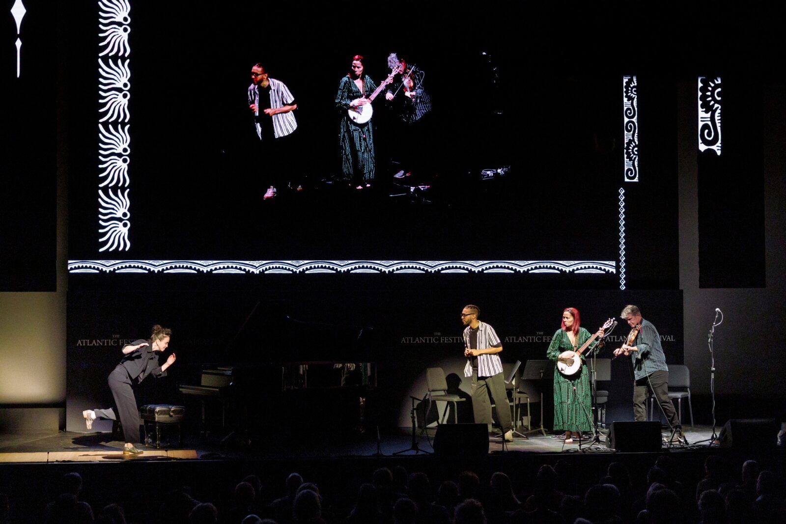 Photos: Laura Linney, Rhiannon Giddens, Itzhak Perlman and More at A SOUNDTRACK OF A NATION — photo 4 of 20
