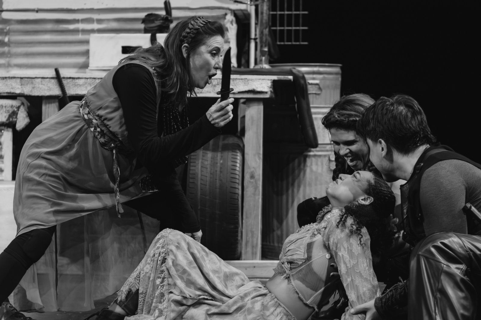 Photos: First Look at Full Circle Players’ Post-Apocalyptic TITUS ANDRONICUS — photo 12 of 20