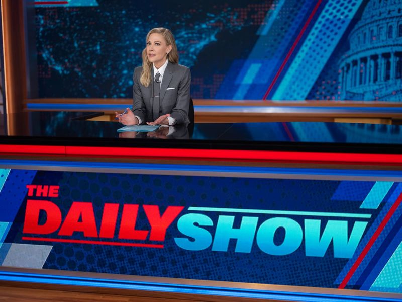 Photos: THE DAILY SHOW to Feature Tom Morello on New Episode — photo 6 of 6