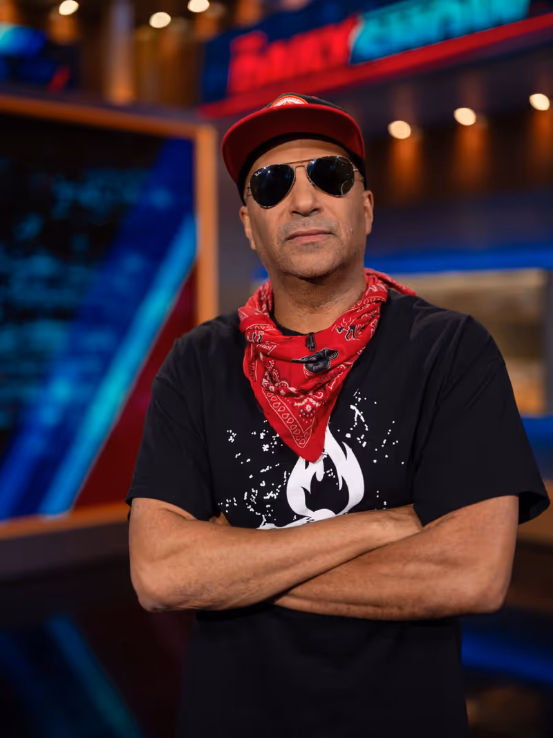 Photos: THE DAILY SHOW to Feature Tom Morello on New Episode — photo 2 of 6